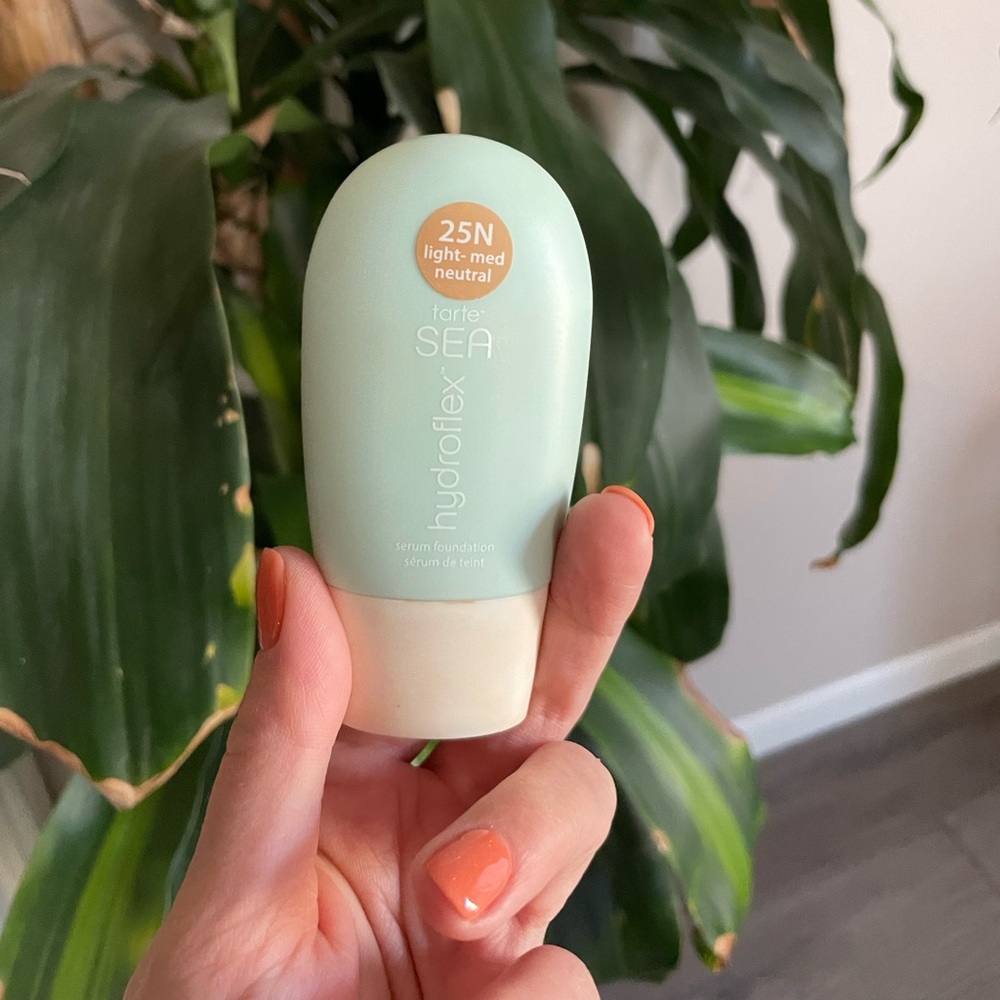 Tarte SEA Hydroflex Serum in 25N light-medium neutral